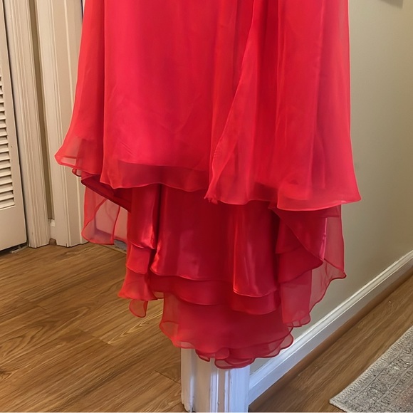 GUC - Flash by Mac Duggal Beaded Formal Gown in Sz 4 - Picture 10 of 15